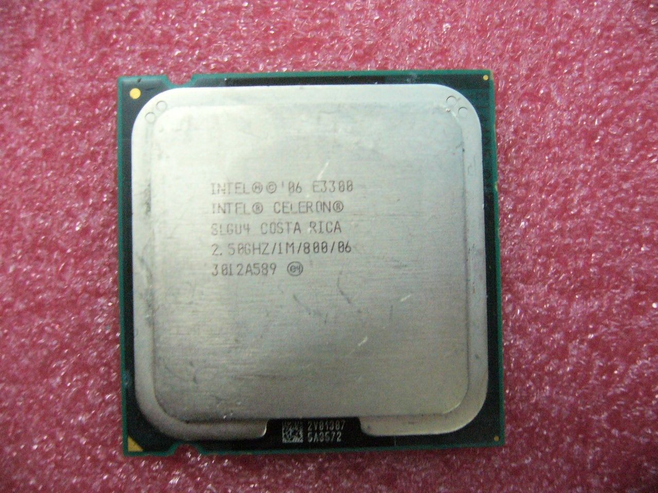 QTY 1x INTEL Celeron E3300 CPU 2.5GHz/1MB/800Mhz LGA775 SLGU4