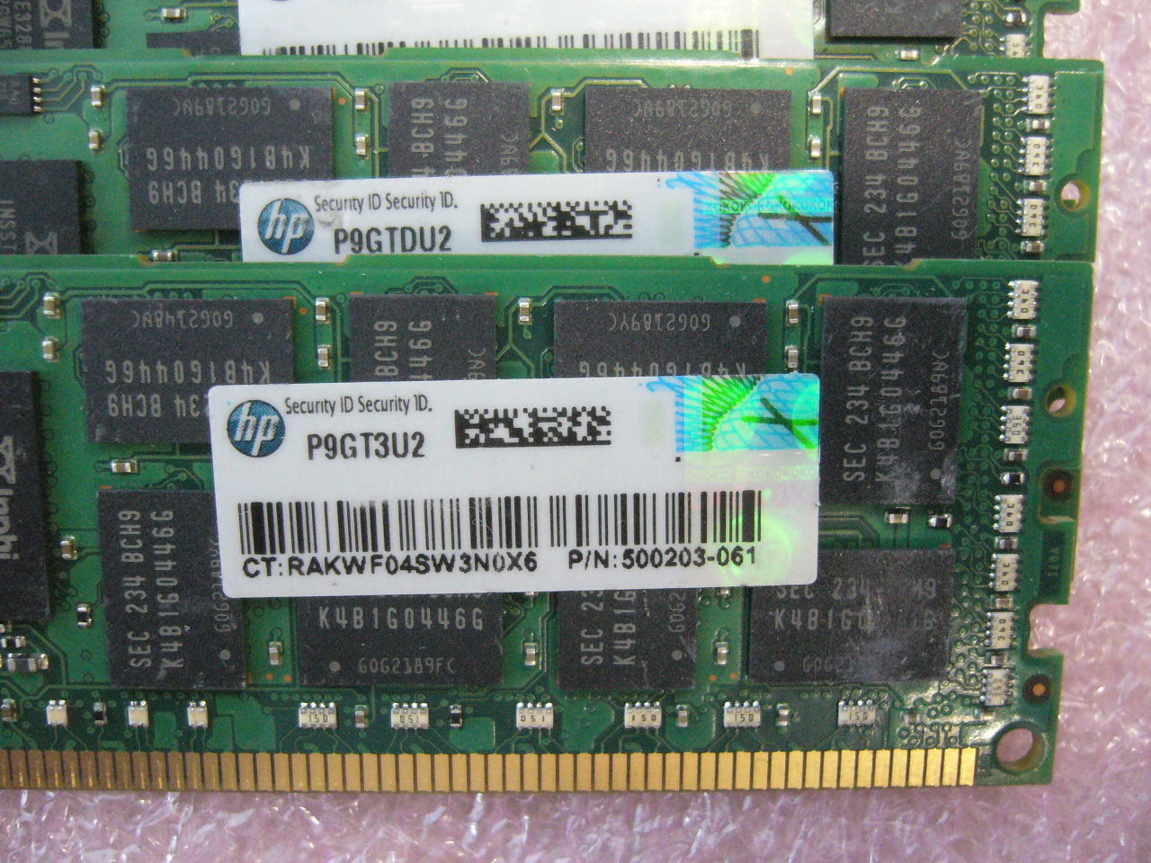 QTY 1x 4GB DDR3 2Rx4 PC3-10600R ECC Registered Server memory Genuine 500203-061 - Click Image to Close