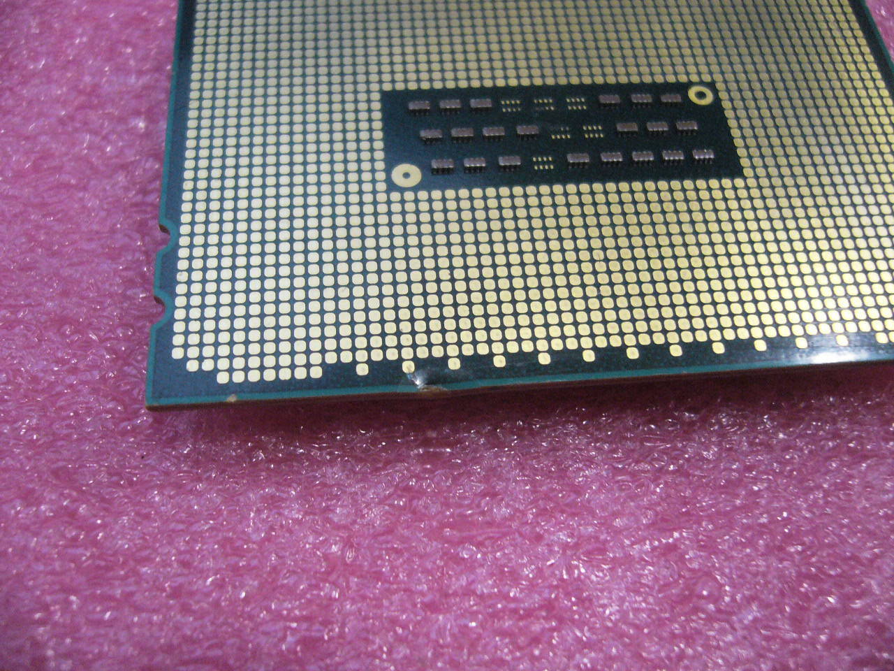 QTY 1x AMD Opteron 6272 2.1 GHz 16-Cores (OS6272WKTGGGU) CPU Tested G34 Damaged - Click Image to Close
