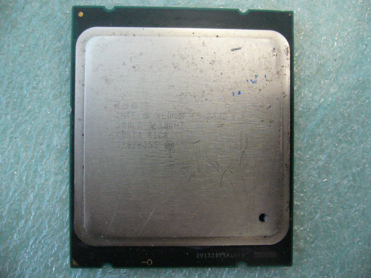 QTY 1x Intel CPU E5-2643 CPU 4-Cores 3.3Ghz 10MB Cache LGA2011 SR0L7 NOT WORKING - Click Image to Close