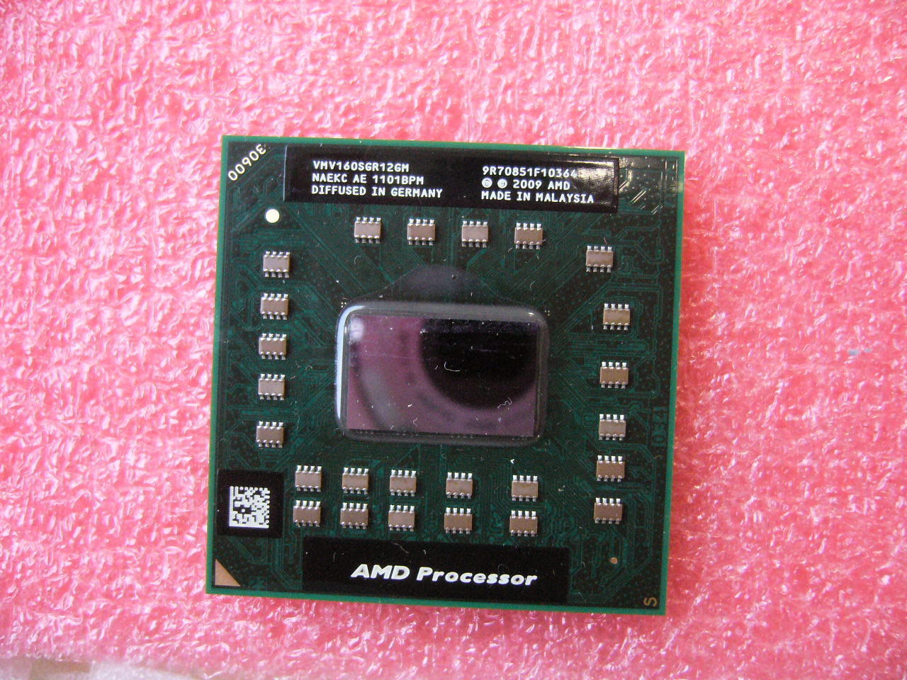 QTY 1x AMD V series V160 2.4GHz Single-Core (VMV160SGR12GM) Laptop CPU Socket S1 - Click Image to Close