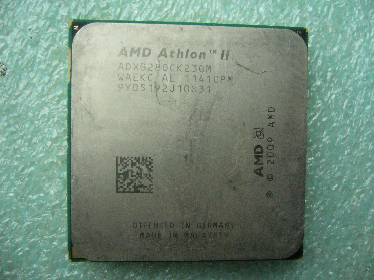 QTY 1x AMD Athlon II B28 3.4 GHz Dual-Core (ADXB28OCK23GM) CPU Socket AM3