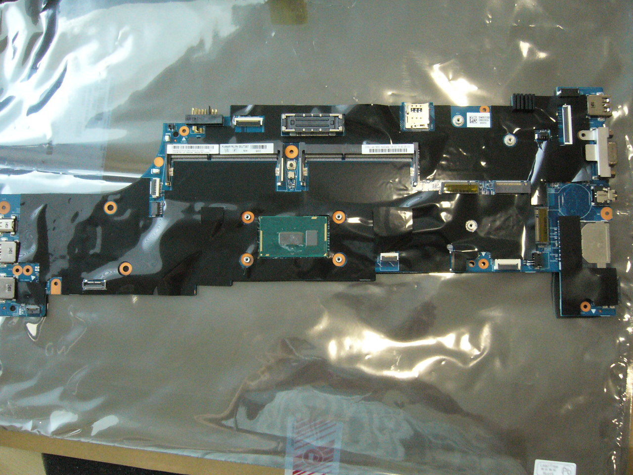 Lenovo Thinkpad T550 laptop motherboard intel i7-5600U INTEG NOK AMT TPM - zum Schließen ins Bild klicken