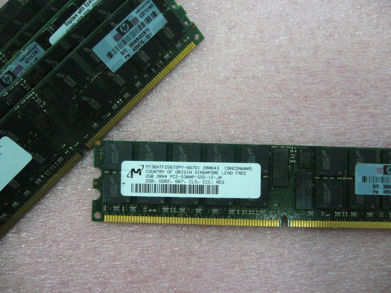 QTY 1x 2GB DDR2 PC2-5300P 2Rx4 ECC Registered Server memory HP PN 405476-051