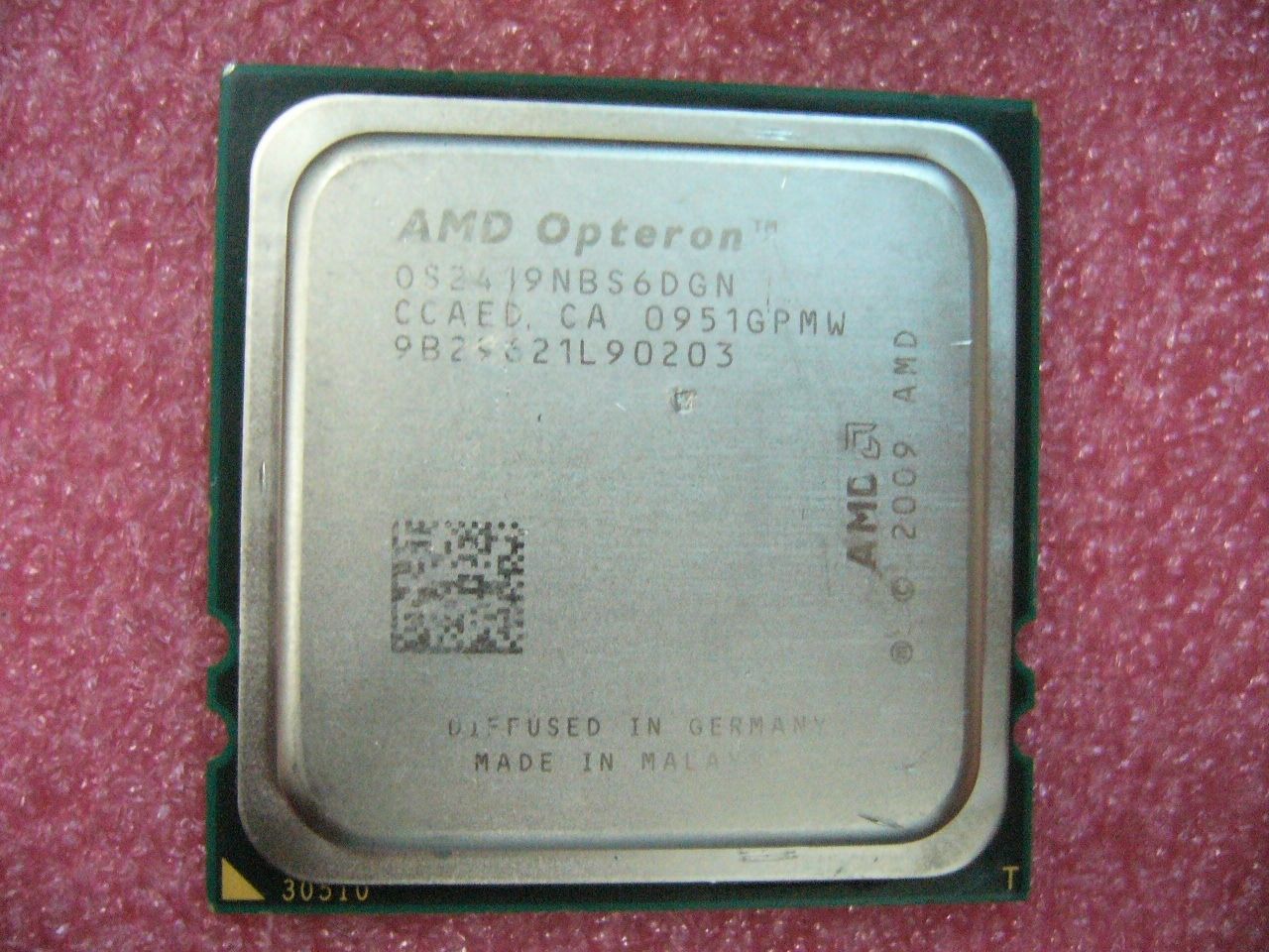 QTY 1x AMD Opteron 2419 EE 1.8 GHz Six Core (OS2419NBS6DGN) CPU Socket F 1207 - Click Image to Close