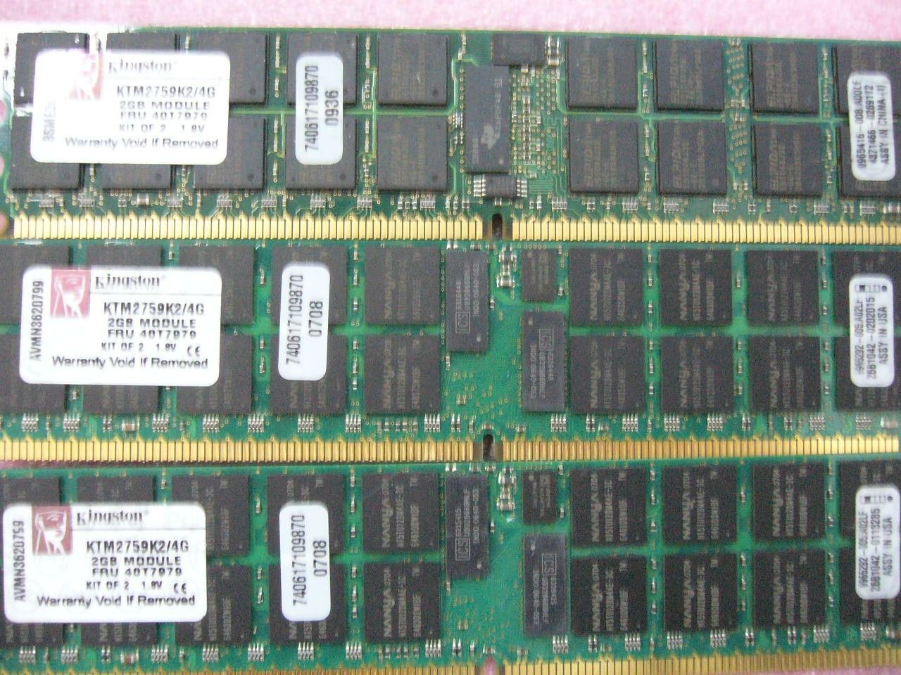 QTY 1x 2GB PC2-5300P DDR2 667MHz ECC Registered Memory Kingston KTM2759K2/4G