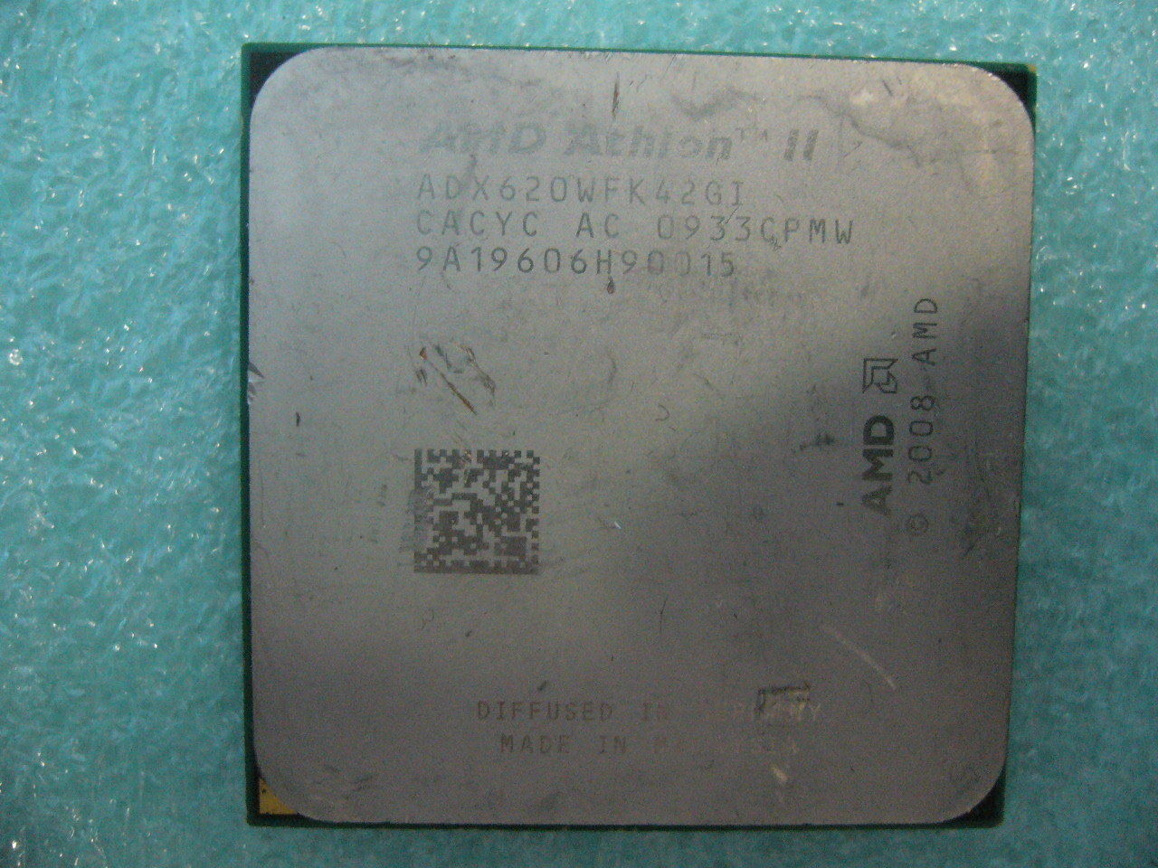 QTY 1x AMD Athlon II X4 620 2.6 GHz Quad-Core (ADX620WFK42GI CPU AM3 938-Pin