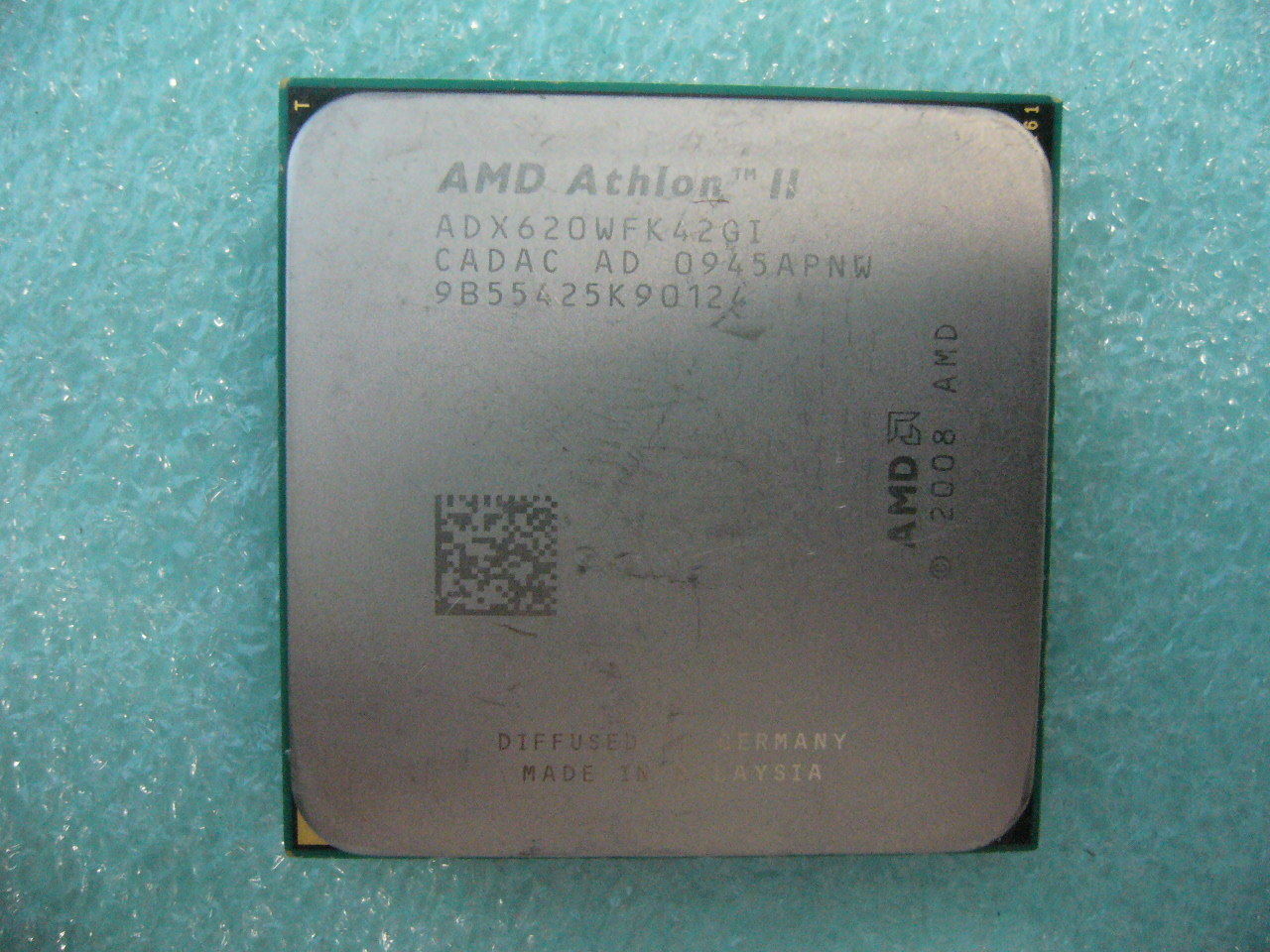 QTY 1x AMD Athlon II X4 620 2.6 GHz Quad-Core (ADX620WFK42GI CPU AM3 938-Pin - Click Image to Close