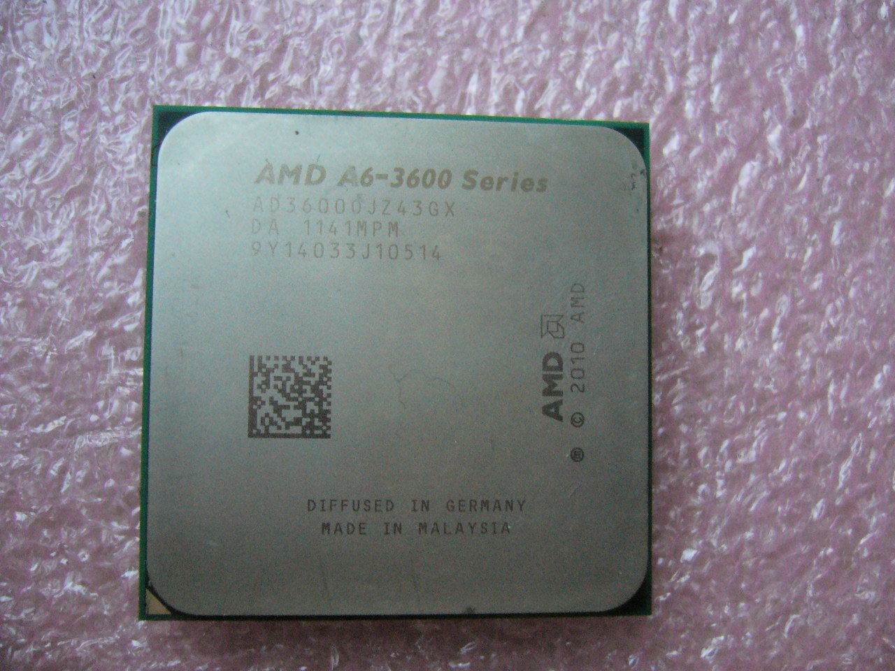 QTY 1x AMD A6-3600 2.1 GHz Quad-Core (AD3600OJZ43GX) CPU Socket FM1 NOT WORKING - Click Image to Close