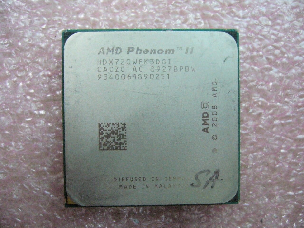 QTY 1x AMD Phenom II X3 720 2.8 GHz Triple-Core (HDX720WFK3DGI) CPU AM3 938-Pin