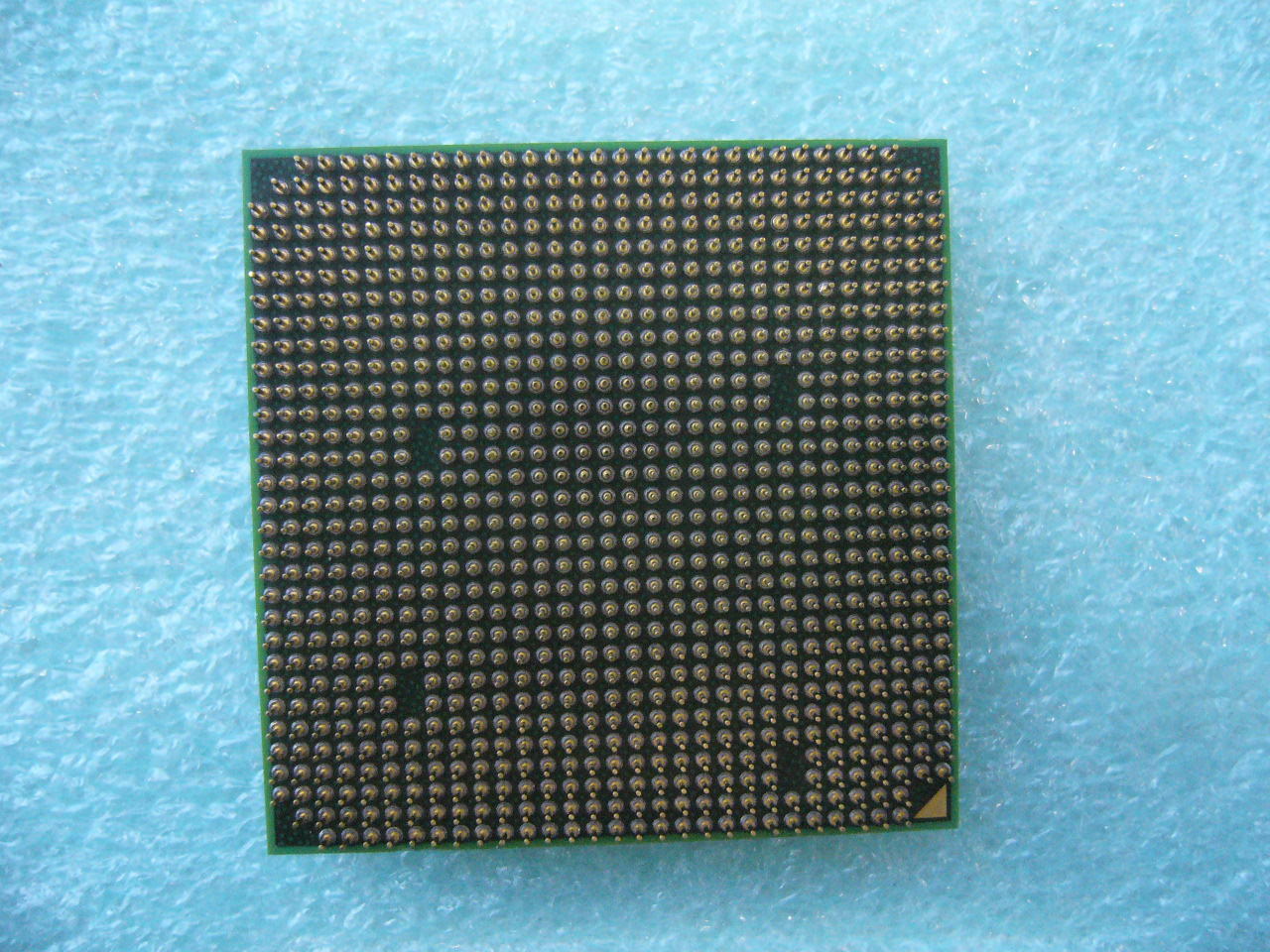 QTY 1x AMD Opteron CPU 2.1 GHz Quad-Core (OS1352WBJ4BGH) CPU AM2+ 940-Pin - zum Schließen ins Bild klicken