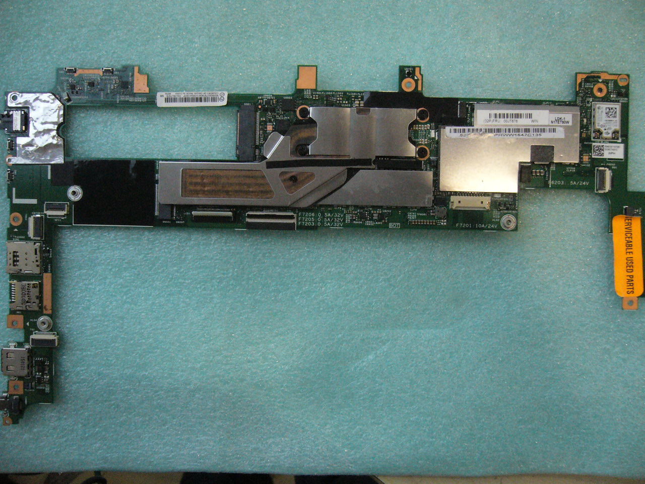 QTY 1x Lenovo Thinkpad Helix laptop motherboard Core M 5Y71 8GB 00JT676 LDK-1.5 - zum Schließen ins Bild klicken