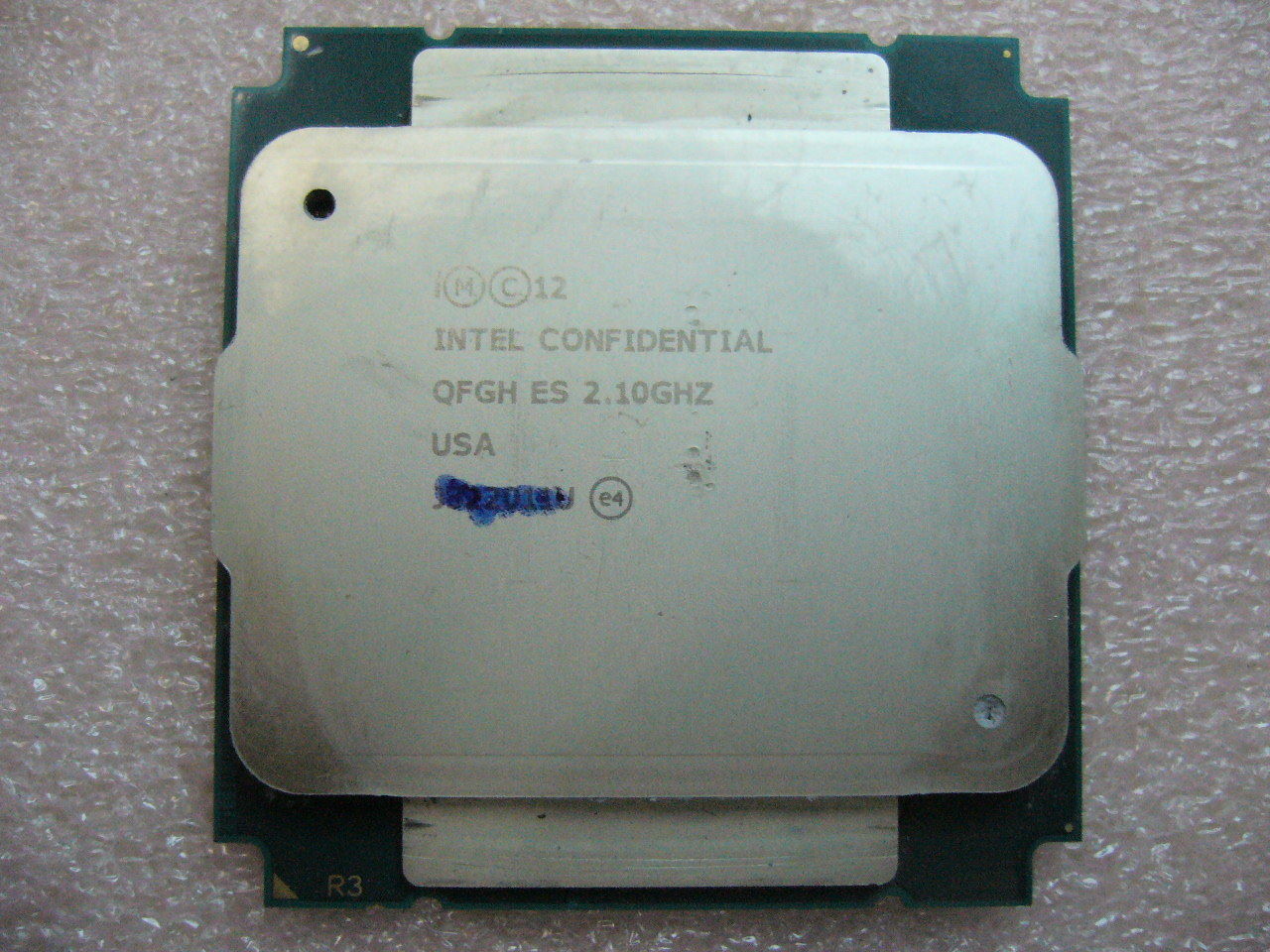 QTY 1x Intel CPU E5 V3 ES CPU 14-Cores 2.1 Ghz 35MB Cache LGA2011-3 - zum Schließen ins Bild klicken