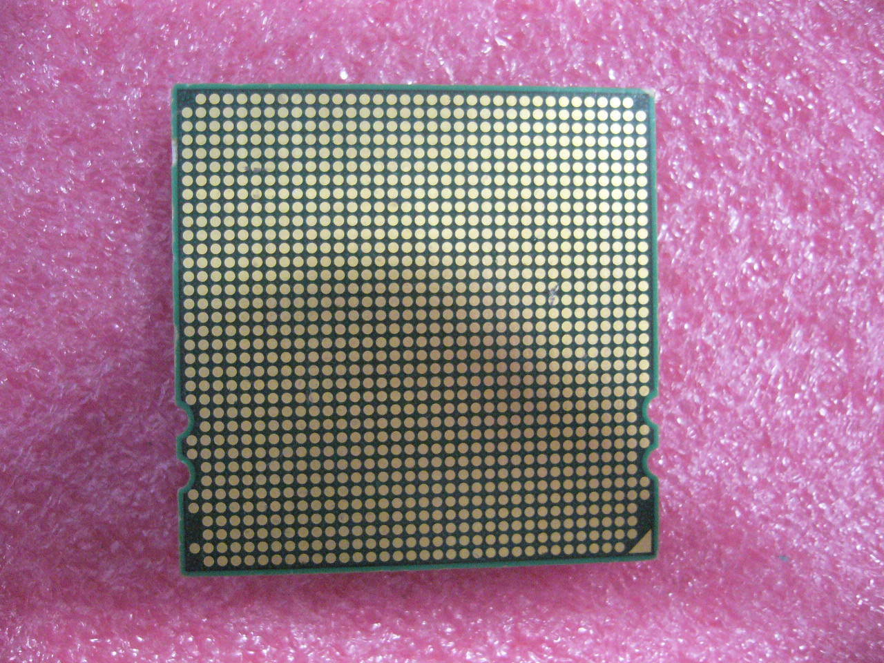 QTY 1x AMD Opteron 8384 2.7 GHz Quad-Core (OS8384WAL4DGI) CPU Socket F 1207 - zum Schließen ins Bild klicken
