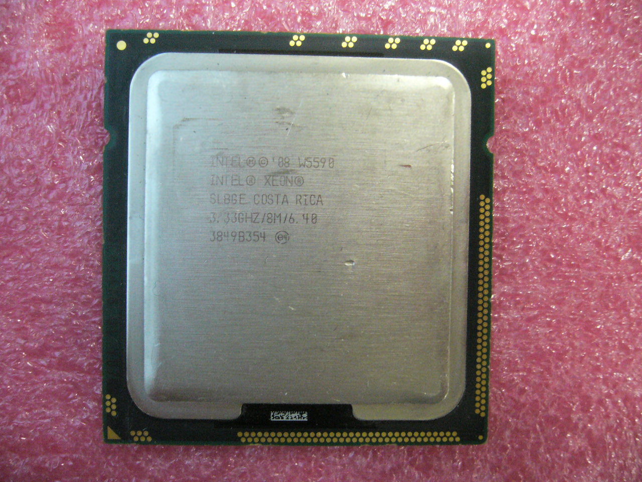 QTY 1x INTEL Quad-Cores CPU W5590 3.33GHZ/8MB/6.40 LGA1366 SLBGE