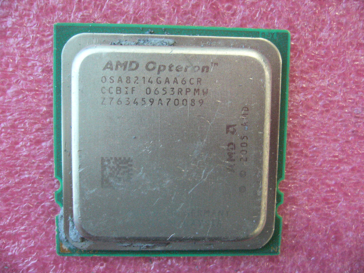 QTY 1x AMD OSA8214GAA6CR Opteron 8214 2.2 GHz Dual Core CPU Socket F 1207