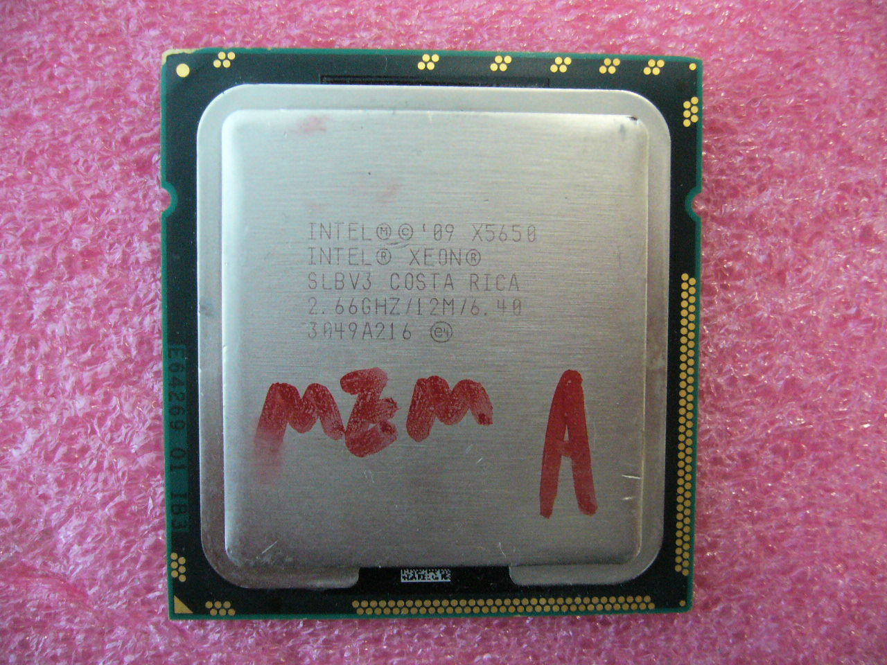 QTY 1x INTEL Xeon CPU X5650 2.66GHZ/12MB LGA1366 SLBV3 chipped corner MEM A NW