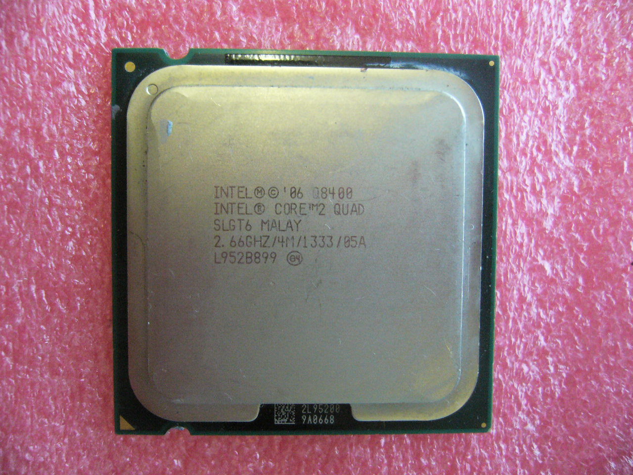 QTY 1x INTEL Core2 Quad Q8400 CPU 2.66GHz/4MB/1333Mhz LGA775 SLGT6 - Click Image to Close