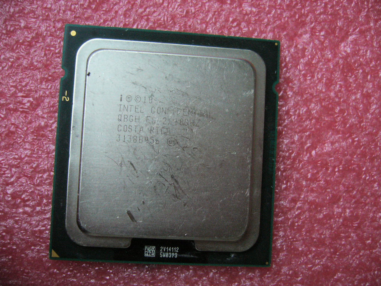 QTY 1x Intel ES CPU E5-2440 6-Cores 2.4Ghz LGA1356 QBGH C1 Damaged but Working - zum Schließen ins Bild klicken
