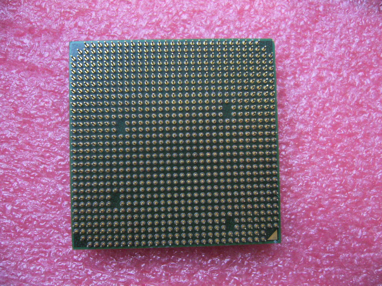 QTY 1x AMD Phenom X4 9950 2.6 GHz Quad-Core (HD995ZFAJ4BGH) CPU Socket AM2+ - Click Image to Close