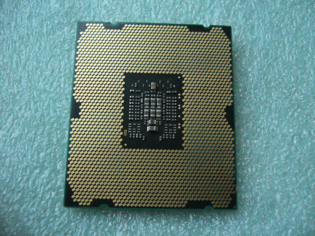 QTY 1x Intel CPU E5-2609 CPU 4-Cores 2.4Ghz LGA2011 SR0LA damaged - zum Schließen ins Bild klicken