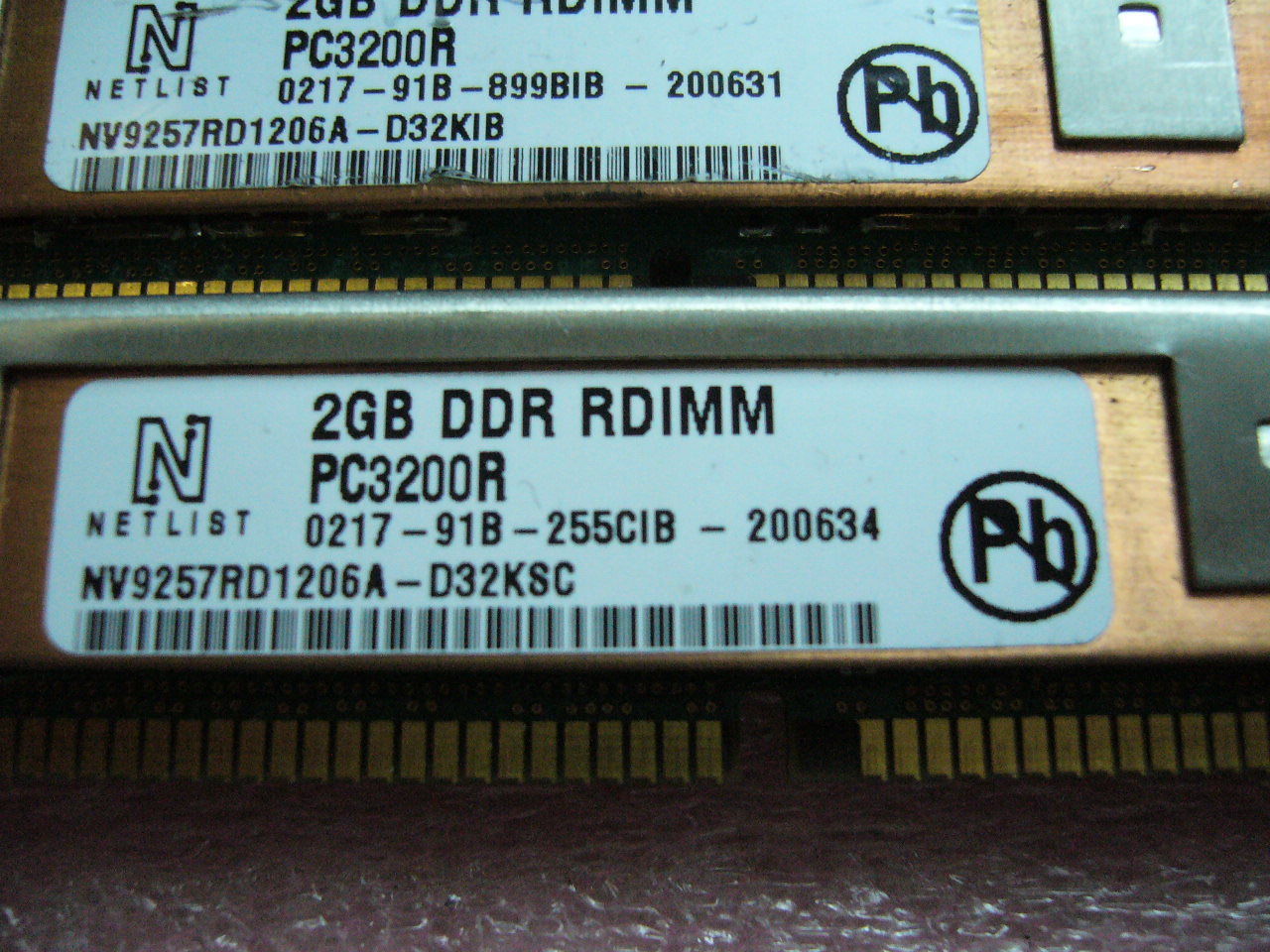 1x 2GB DDR PC-3200R 400Mhz CL3 ECC Registered Server memory IBM FRU 39M5851