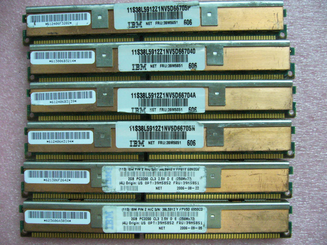 1x 2GB DDR PC-3200R 400Mhz CL3 ECC Registered Server memory IBM FRU 39M5851 - zum Schließen ins Bild klicken