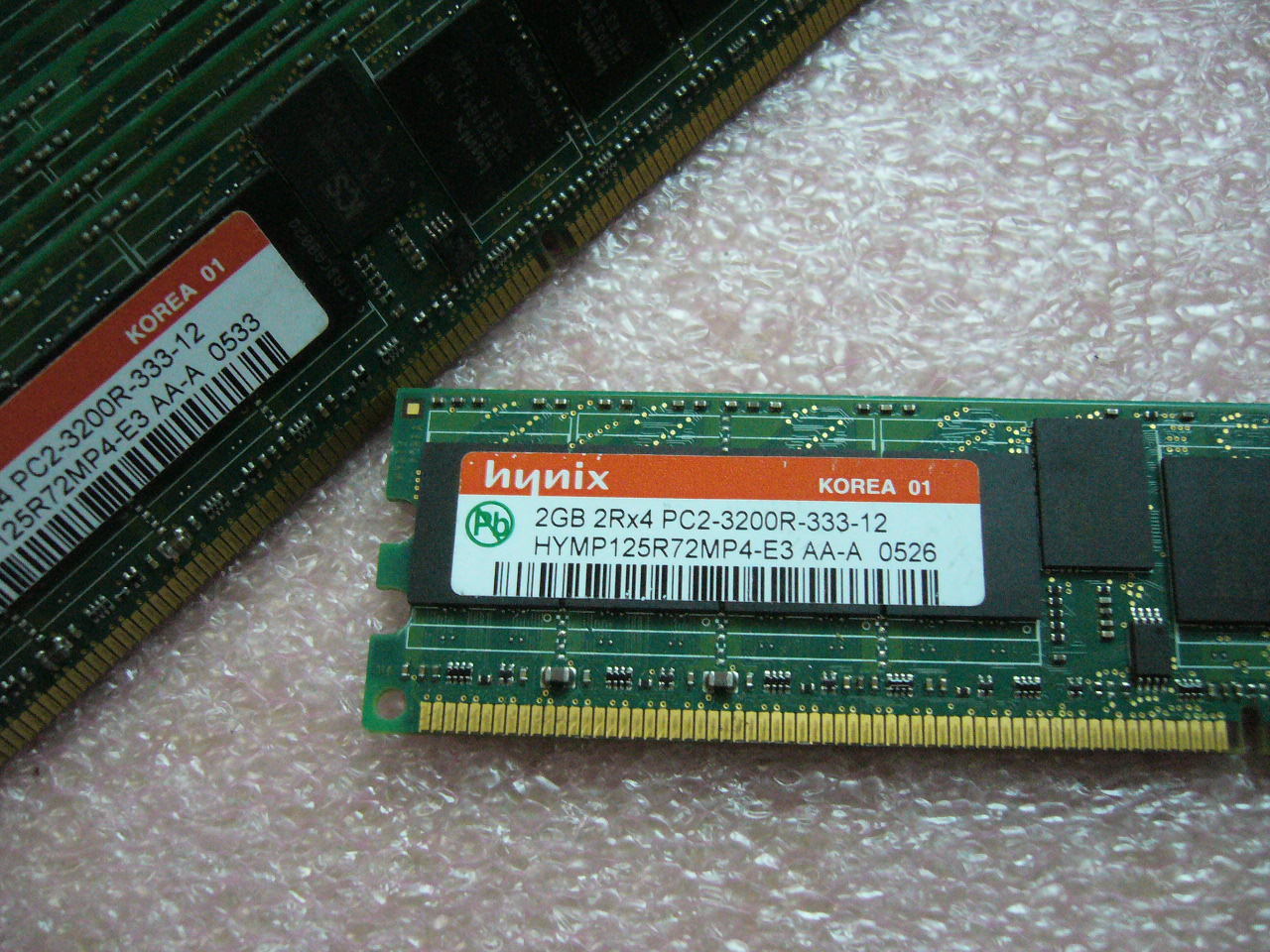 1x 2GB DDR2 PC2-3200R 2Rx4 ECC Registered Server memory Hynix HYMP125R72MP4-E3