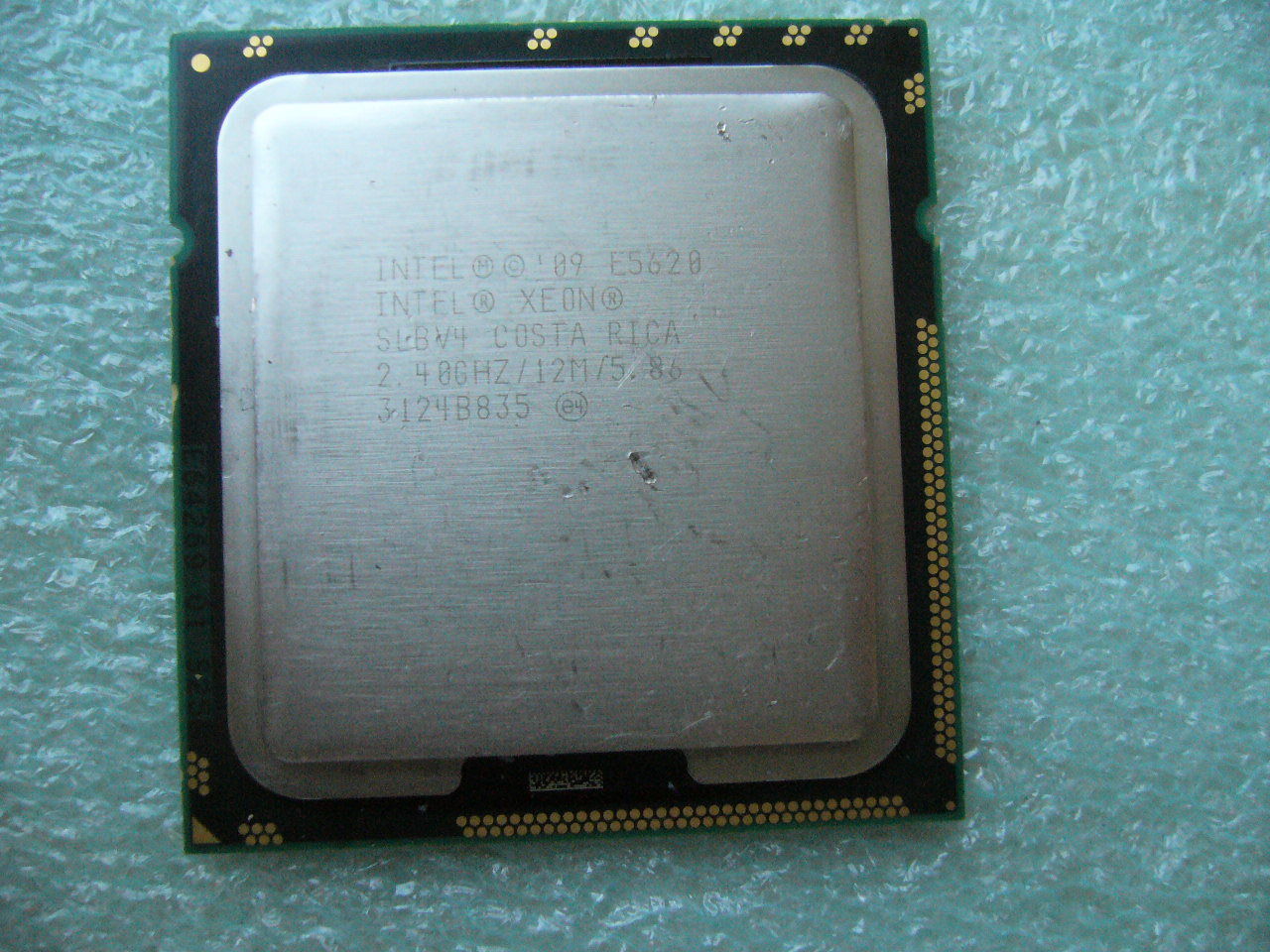 QTY 1x INTEL Quad-Cores CPU E5620 2.4GHZ/12MB 5.86GT/s QPI LGA1366 SLBV4 - zum Schließen ins Bild klicken