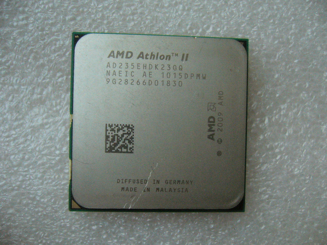 QTY 1x AMD Athlon II X2 235e 2.7 GHz Dual-Core (AD235EHDK23GQ) CPU AM3 45W - zum Schließen ins Bild klicken