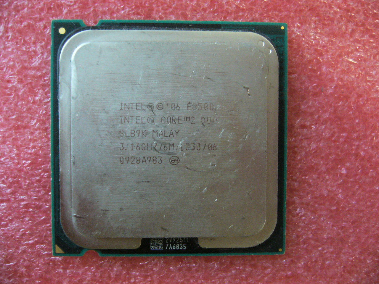 QTY 1x INTEL Core 2 Duo E8500 CPU 3.16GHz 6MB/1333Mhz LGA775 SLB9K SLAPK