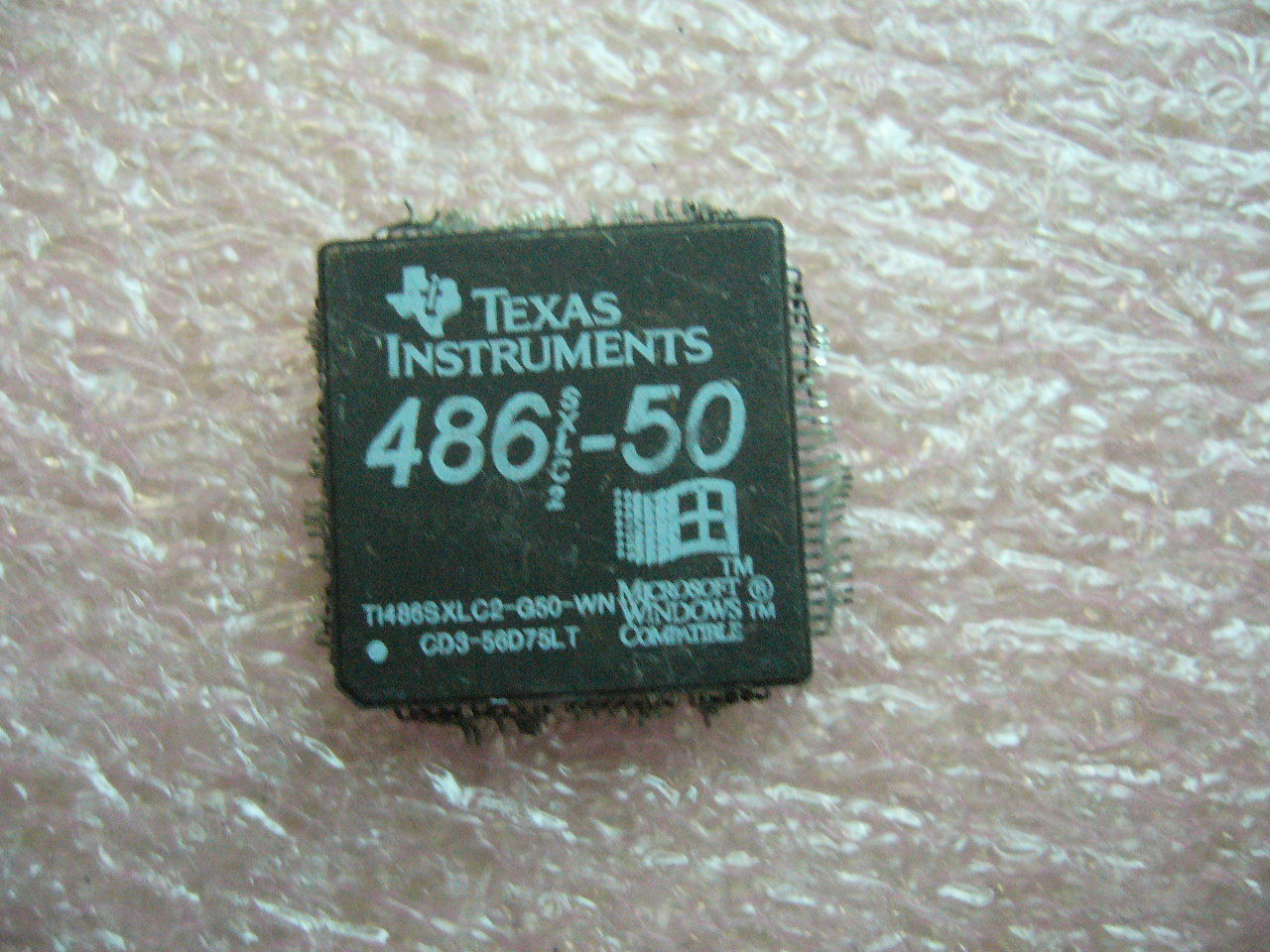QTY 1x Vintage CPU TI486SXLC2-G50-WN - Click Image to Close