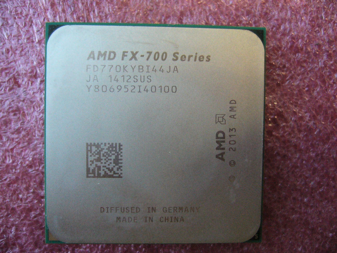 QTY 1x AMD FX-770K 3.5 GHz Quad-Core (FD770KYBI44JA) CPU Socket FM2+