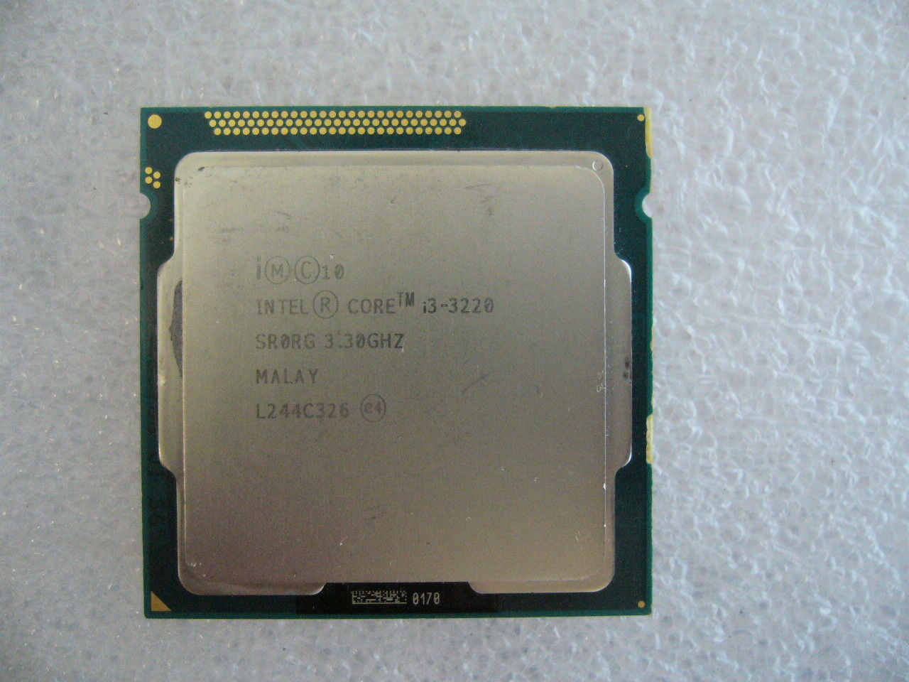 QTY 1x INTEL CPU i3-3220 3.30GHZ/3MB LGA1155 SR0RG NOT WORKING - Click Image to Close