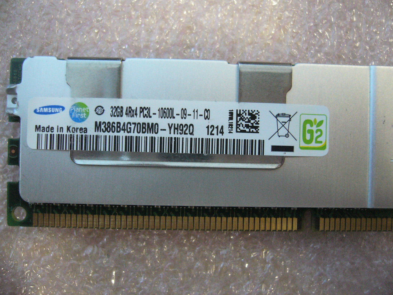 QTY 1x 32GB DDR3 4Rx4 PC3L-10600L ECC Registered memory Samsung M386B4G70BM0-YH9 - zum Schließen ins Bild klicken