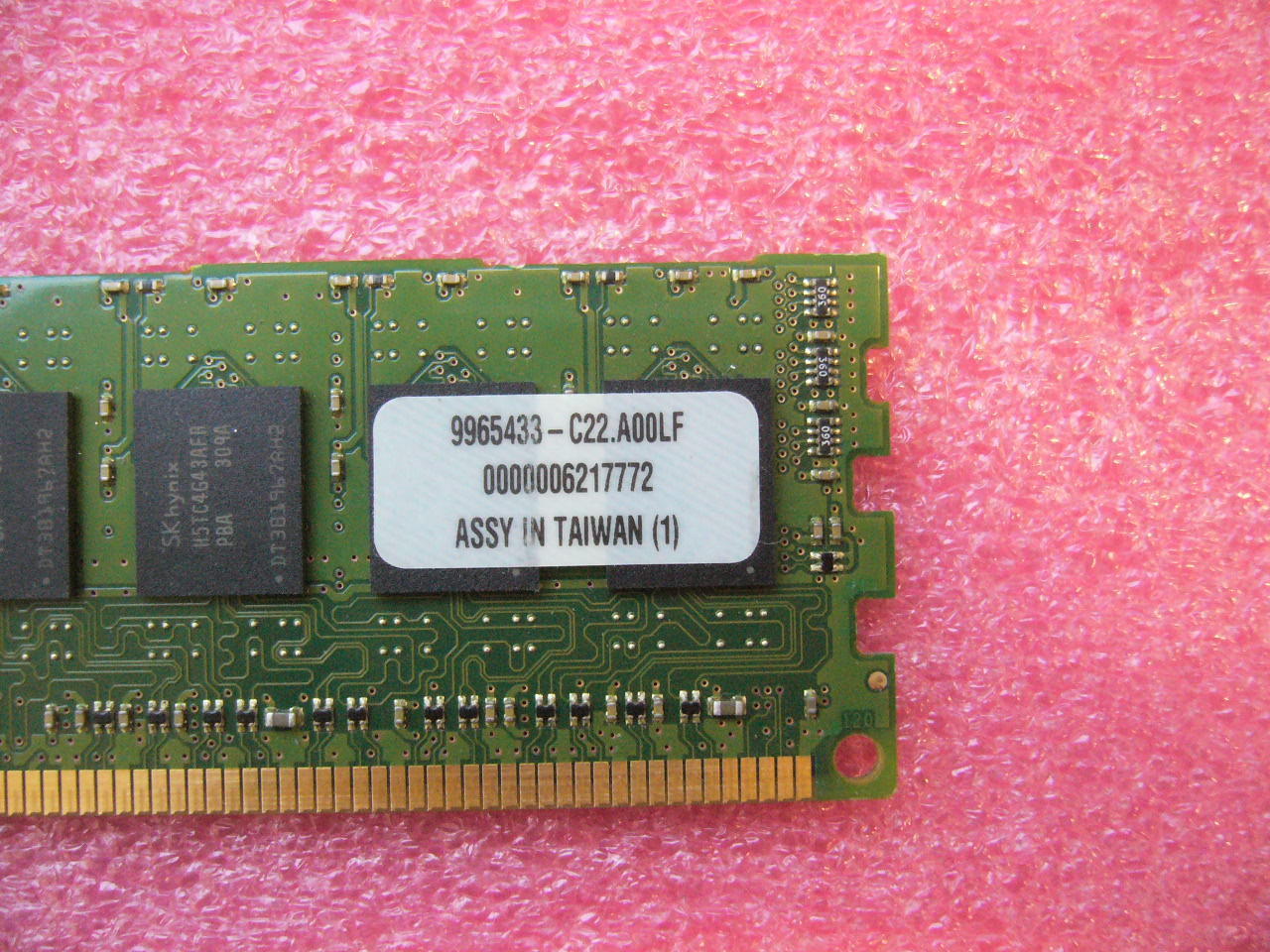 QTY 1x 8GB DDR3 PC3-10600 ECC Registered Server memory Kingston KVR13LR9S4/8 HA - Click Image to Close