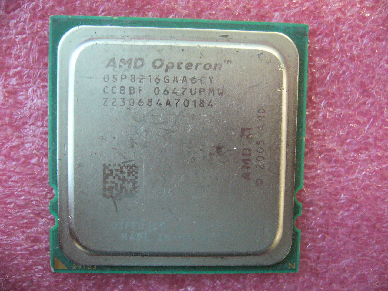QTY 1x AMD OSP8216GAA6CY Opteron 8216 2.4 GHz Dual Core CPU Socket F 1207