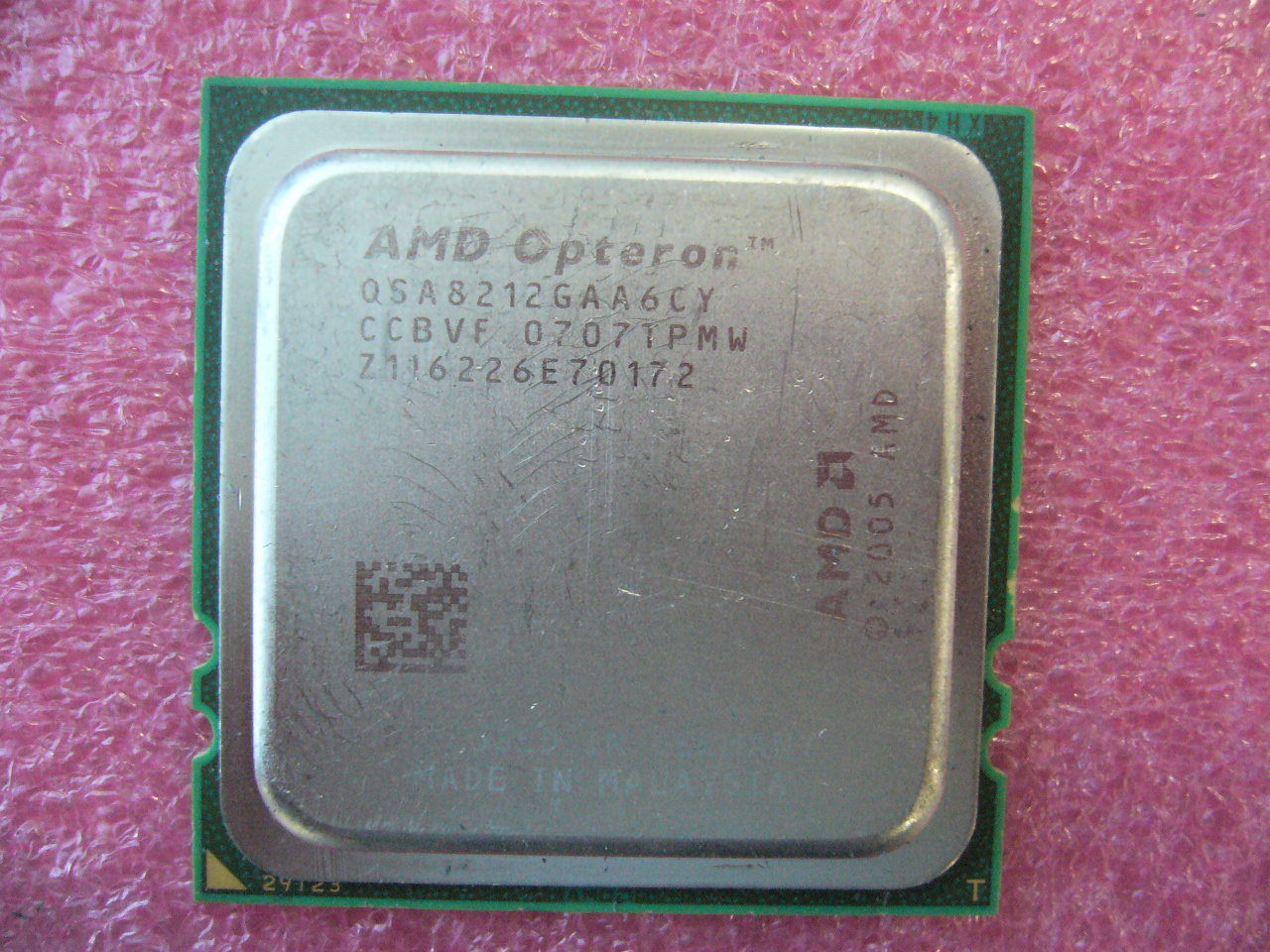 QTY 1x AMD OSA8212GAA6CY Opteron 8212 2.0 GHz Dual Core CPU Socket F 1207