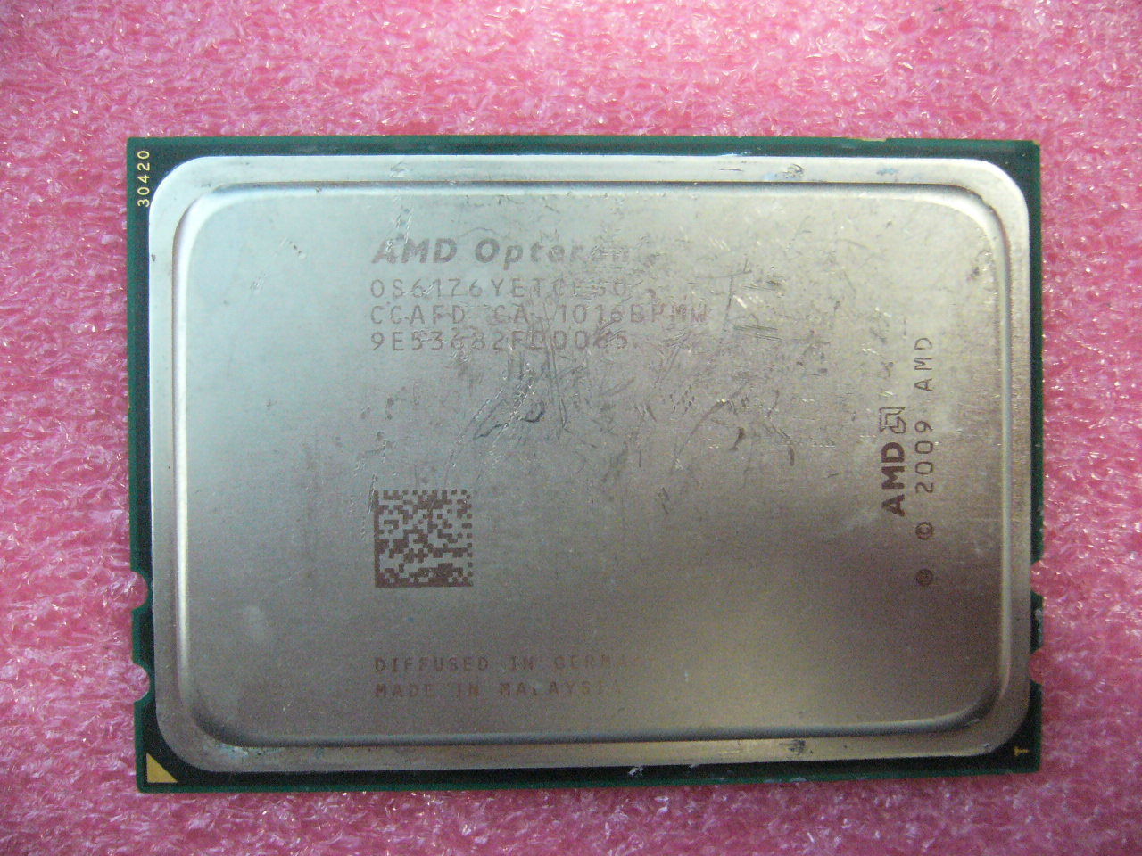 QTY 1x AMD Opteron 6176 SE 2.3 GHz Twelve Core (OS6176YETCEGO) CPU Tested G34 - zum Schließen ins Bild klicken