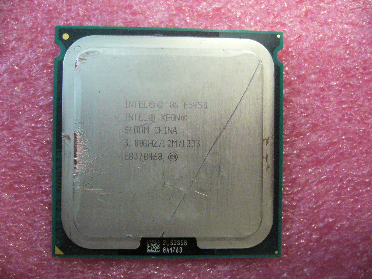 QTY 1x Intel Xeon CPU Quad Core E5450 3.00Ghz/12MB/1333Mhz LGA771 SLBBM