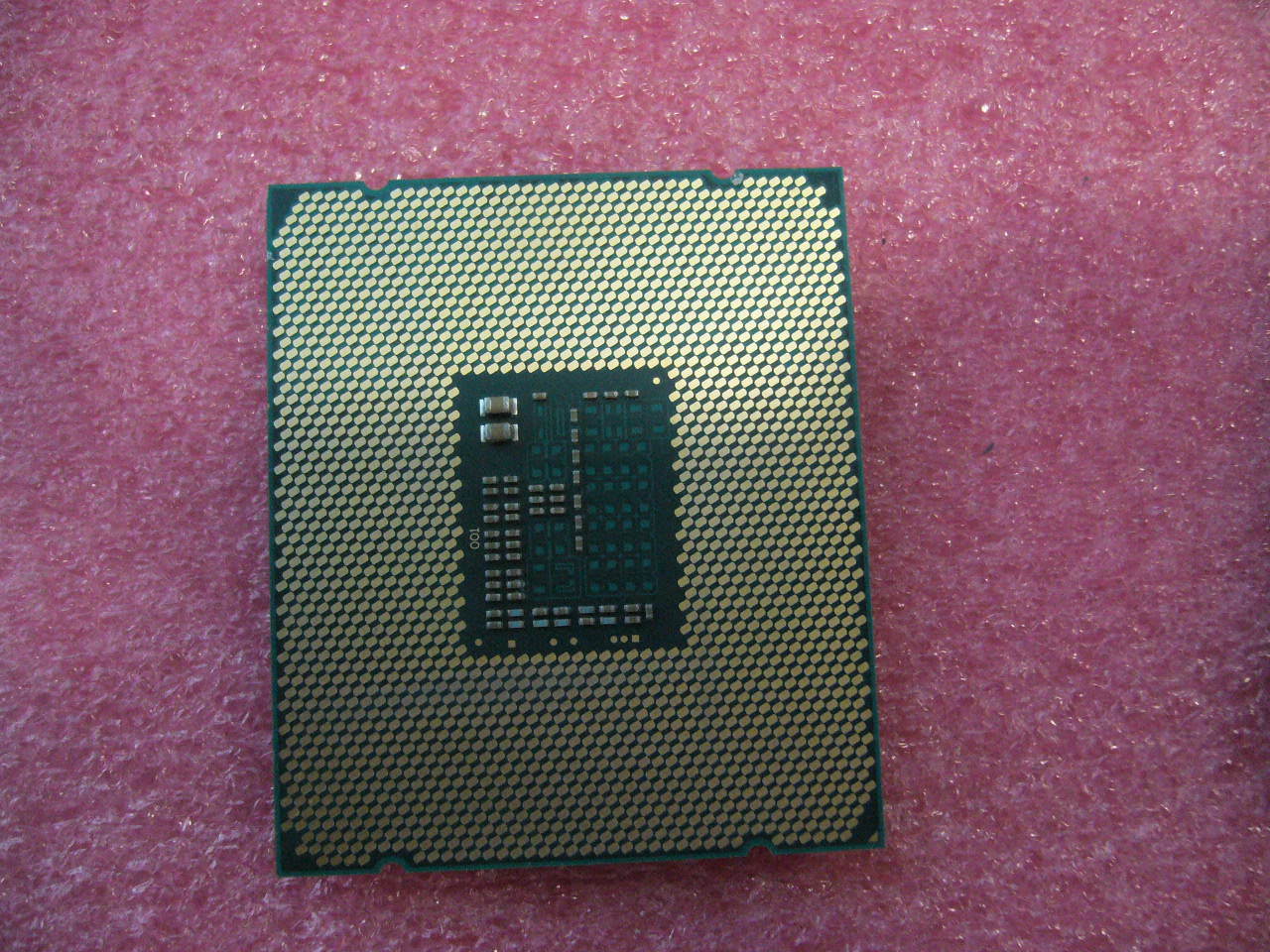 QTY 1x Intel CPU E5-2618LV3 CPU Egith-Cores 2.3Ghz LGA2011-3 SR200 TDP 75W - zum Schließen ins Bild klicken