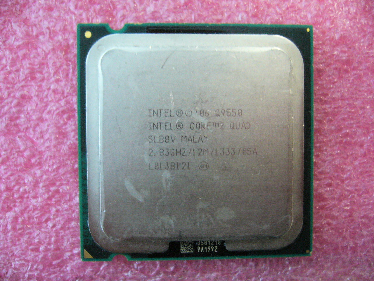 QTY 1x INTEL Quad Cores Q9550 CPU 2.83GHz/12MB/1333Mhz LGA775 SLB8V SLAWQ