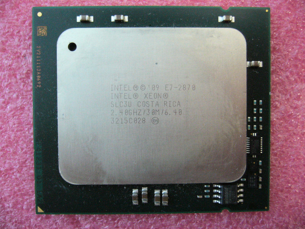 QTY 1x INTEL Ten-Cores CPU E7-2870 2.4GHZ/30MB LGA1567 SLC3U