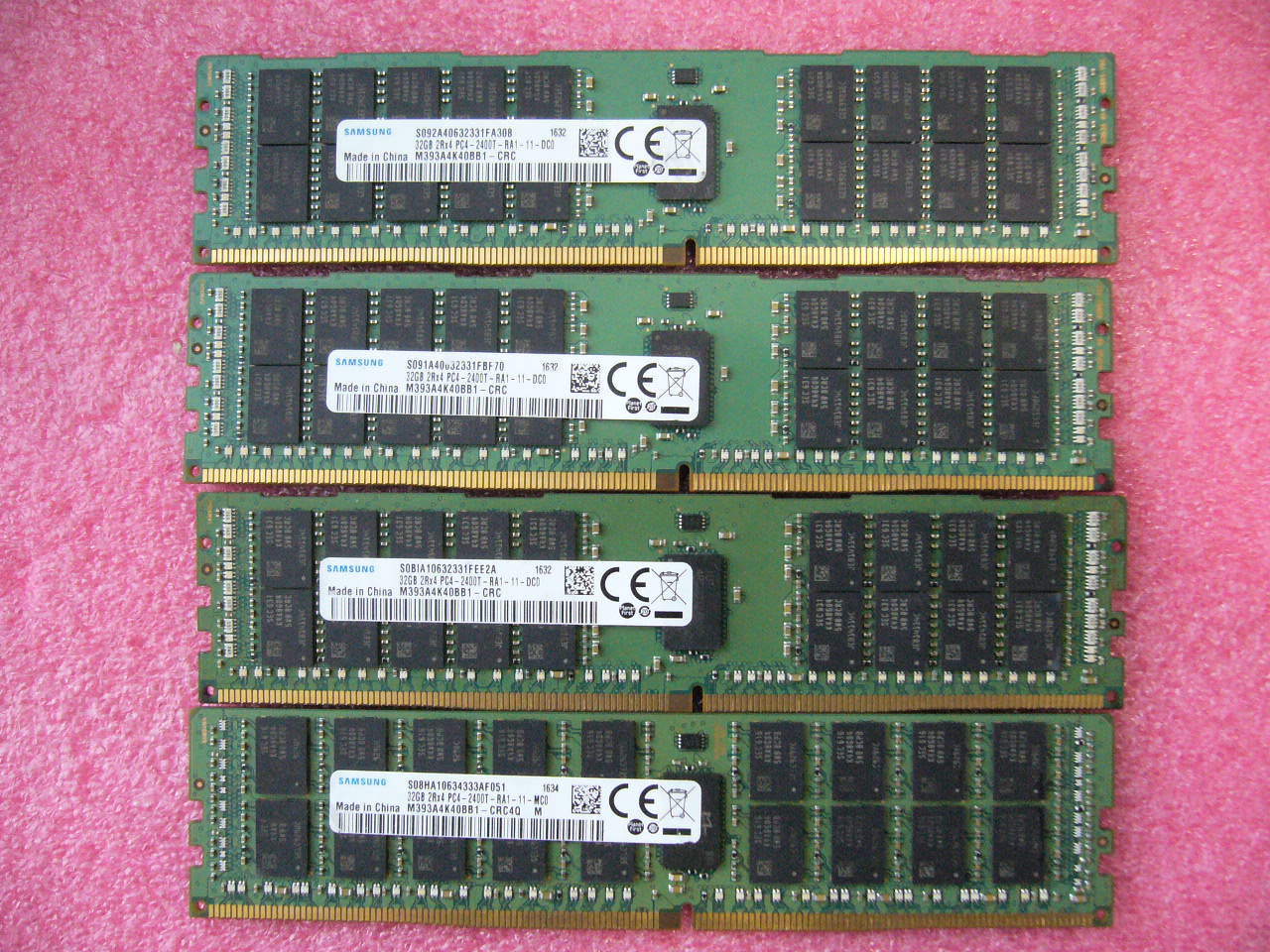QTY 1x 32GB DDR4 2Rx4 PC4-2400T-RA1 ECC Registered memory Samsung M393A4K40BB1