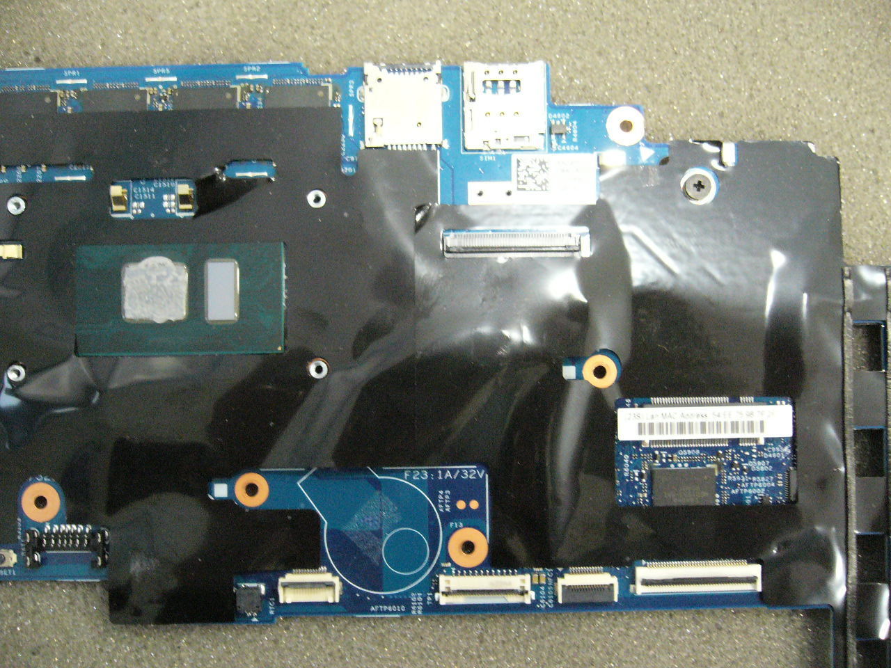 QTY 1x Lenovo Thinkpad X1 Carbon Gen 4 motherboard i7-6600U 16GB X1C 01AX813 - Click Image to Close