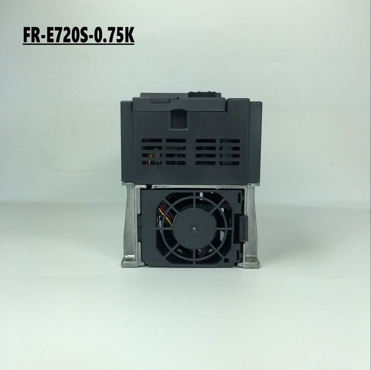 Brand New MITSUBISHI inverter FR-E720S-0.75K In Box FRE720S0.75K - zum Schließen ins Bild klicken