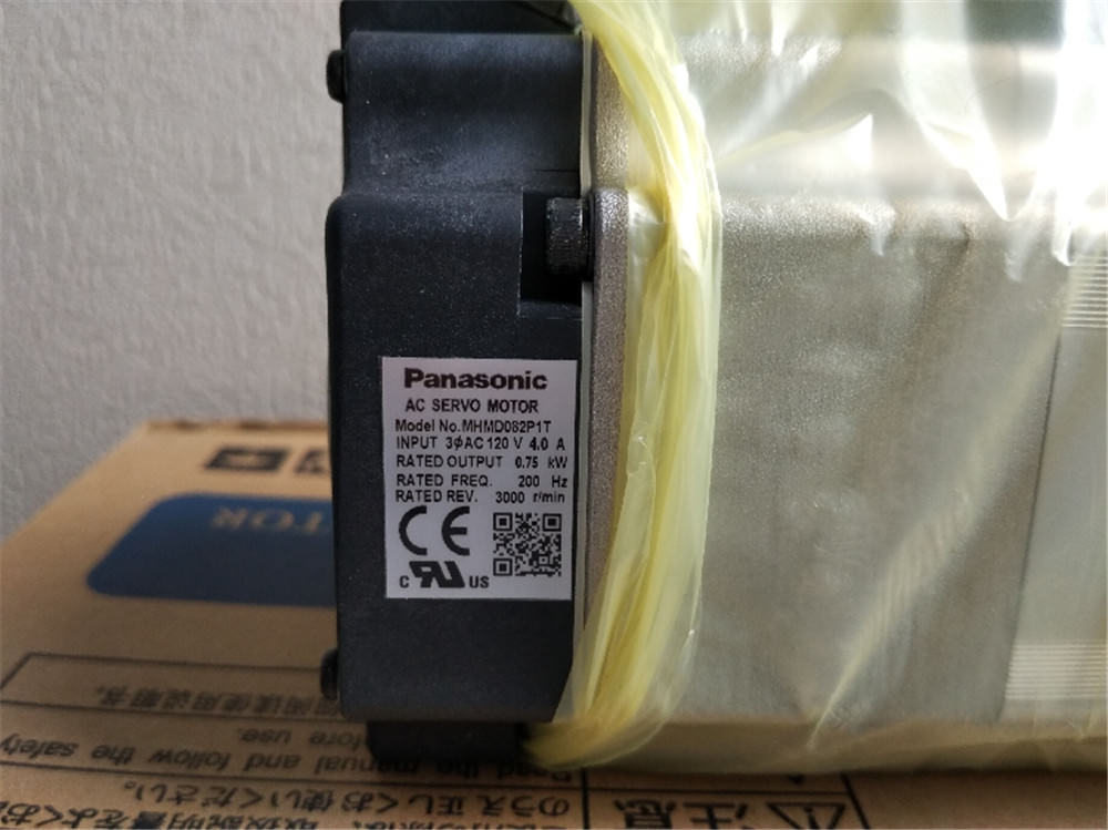 Brand New PANASONIC AC Servo motor MHMD082P1T in box - Click Image to Close