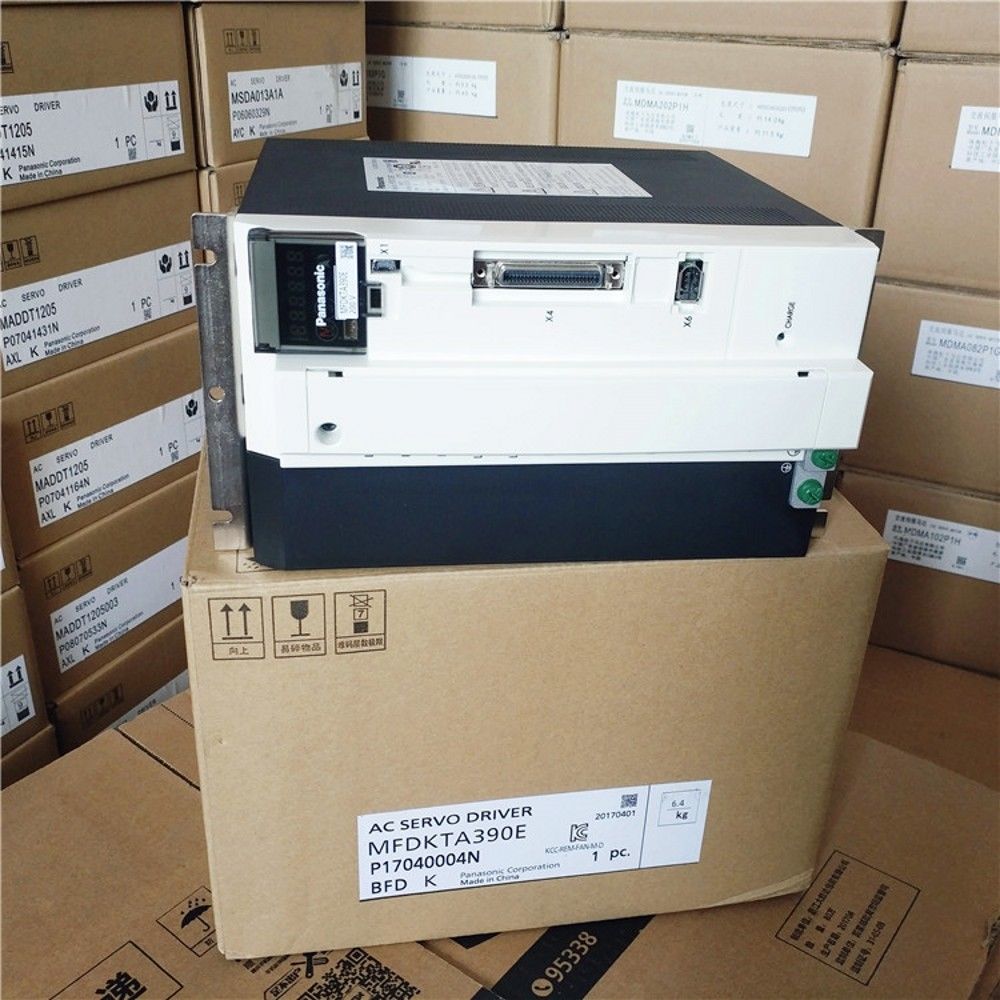 Original New PANASONIC AC Servo drive MFDKTA390E in box
