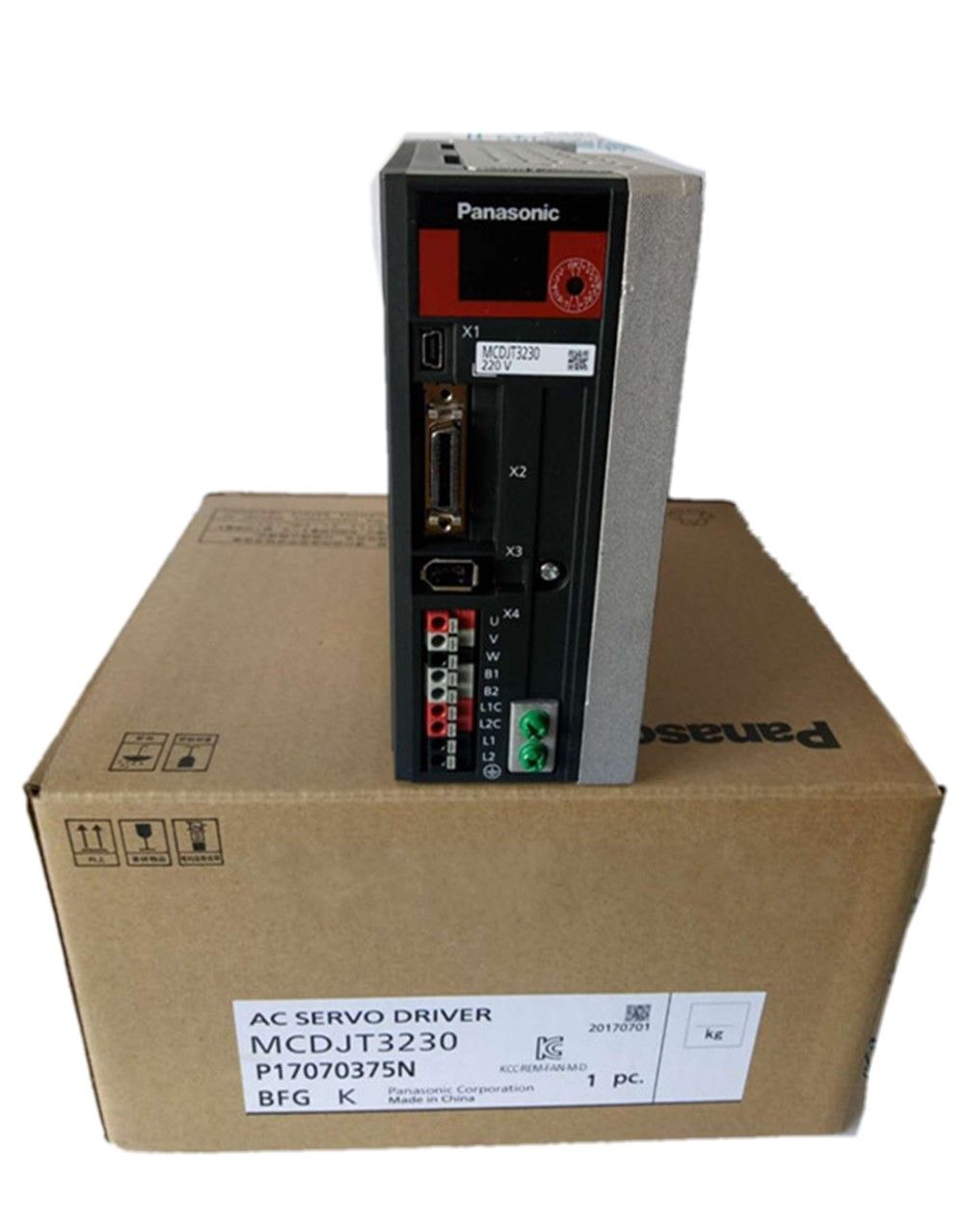 Original New PANASONIC AC Servo drive MCDJT3230 in box