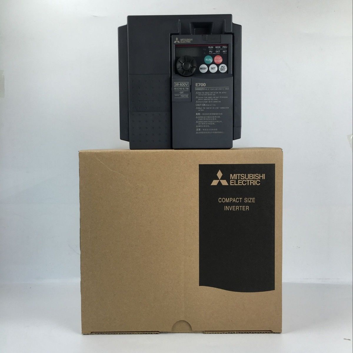 Brand New MITSUBISHI inverter FR-E740-0.75K-CHT In Box FRE7400.75KCHT - Click Image to Close